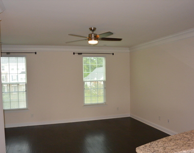 1014 Tender Drive - Photo Thumbnail 7