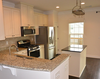 1014 Tender Drive - Photo Thumbnail 4