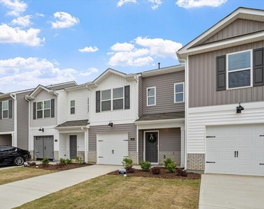 24 Red Clover Drive - Photo Thumbnail 2