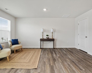 24 Red Clover Drive - Photo Thumbnail 12