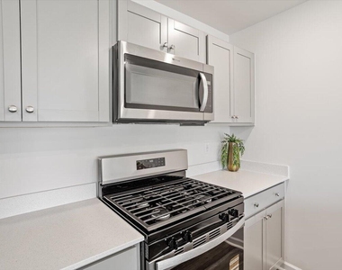 24 Red Clover Drive - Photo Thumbnail 22