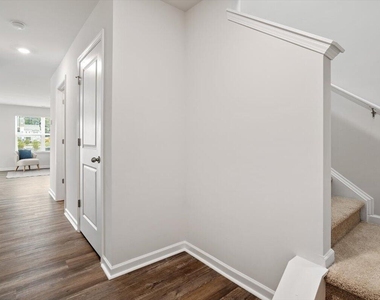 24 Red Clover Drive - Photo Thumbnail 9