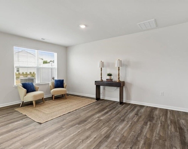 24 Red Clover Drive - Photo Thumbnail 11