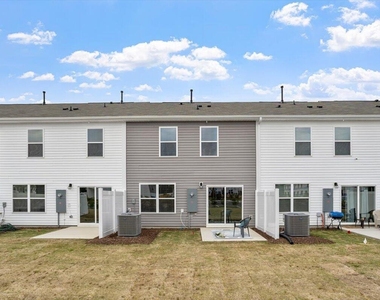 24 Red Clover Drive - Photo Thumbnail 4