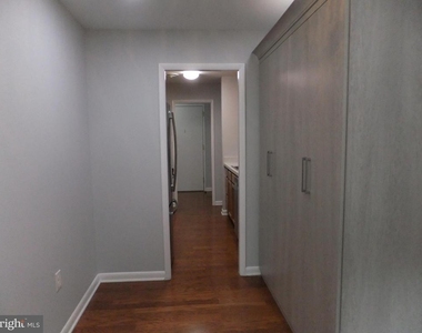 1637 Oakwood Drive - Photo Thumbnail 11