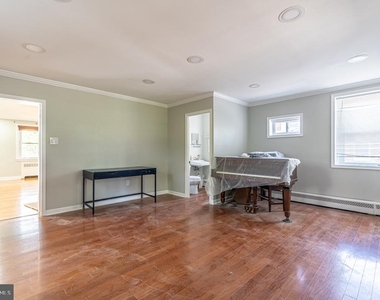 644 Meetinghouse Road - Photo Thumbnail 15