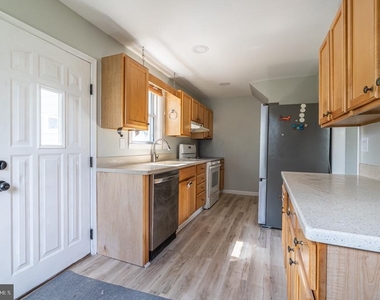 644 Meetinghouse Road - Photo Thumbnail 20