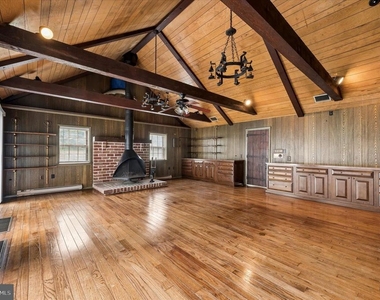 975 Palmers Mill Road - Photo Thumbnail 11