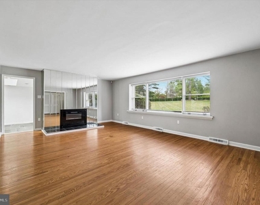 975 Palmers Mill Road - Photo Thumbnail 1