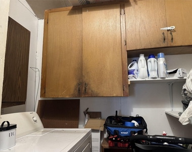 207 Chippendale Ave - Photo Thumbnail 5