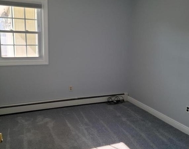 805 Forepeak Drive - Photo Thumbnail 13