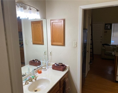 2815 Rio Grande St - Photo Thumbnail 2