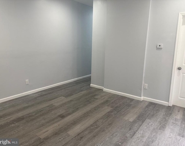307 Spring Street - Photo Thumbnail 10