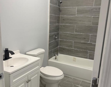 307 Spring Street - Photo Thumbnail 5