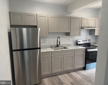 307 Spring Street - Photo Thumbnail 3