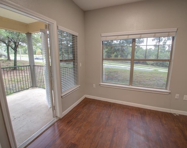2320 Gracy Farms Ln, 514 - Photo Thumbnail 12