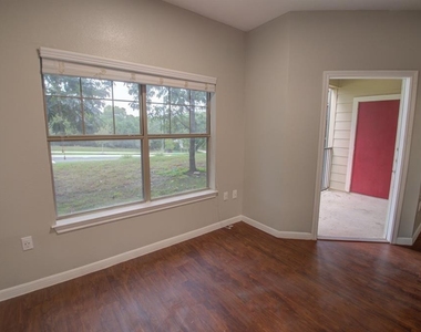 2320 Gracy Farms Ln, 514 - Photo Thumbnail 13