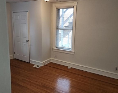 144 North Ave Apt A - Photo Thumbnail 9