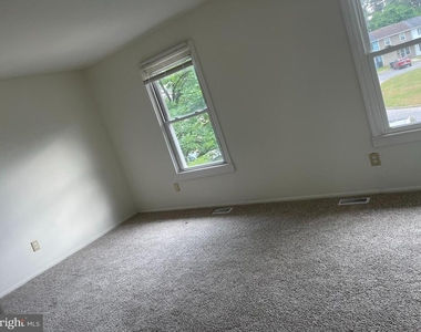 9 Marcia Court - Photo Thumbnail 8