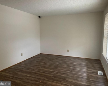 9 Marcia Court - Photo Thumbnail 1