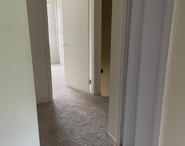 9 Marcia Court - Photo Thumbnail 14