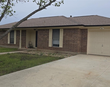 125 Kelly Ln - Photo Thumbnail 1
