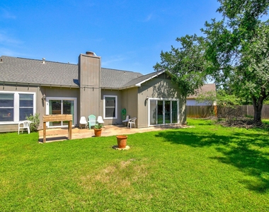 709 Sapling Cv - Photo Thumbnail 28