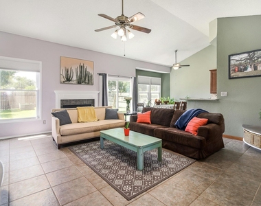 709 Sapling Cv - Photo Thumbnail 3