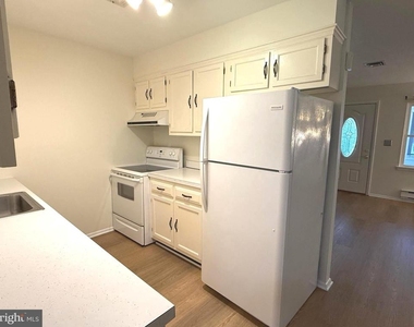 62 Kingston Way - Photo Thumbnail 8