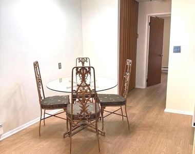 62 Kingston Way - Photo Thumbnail 17