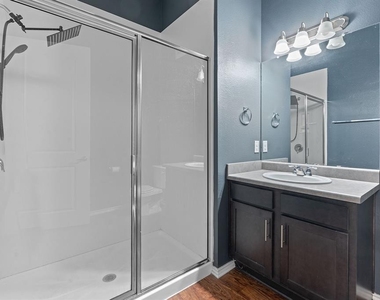 8601 W Gate Blvd - Photo Thumbnail 8