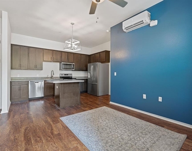 8601 W Gate Blvd - Photo Thumbnail 17