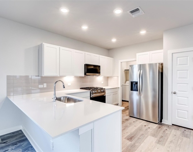 2086 Alice Jay Way - Photo Thumbnail 4