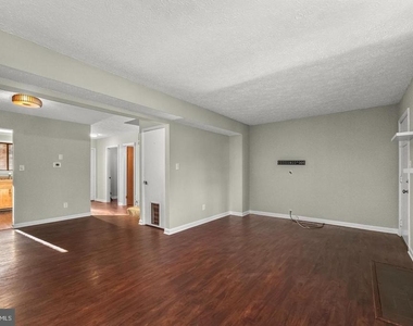 23348 Red Oak Court - Photo Thumbnail 6