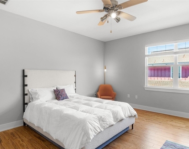 3104 Neal St - Photo Thumbnail 32