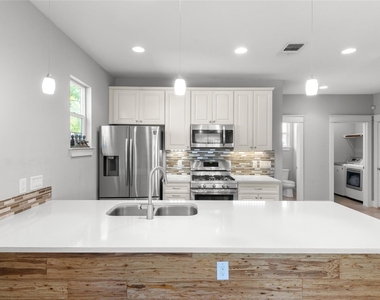 3104 Neal St - Photo Thumbnail 16