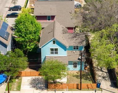 3104 Neal St - Photo Thumbnail 4