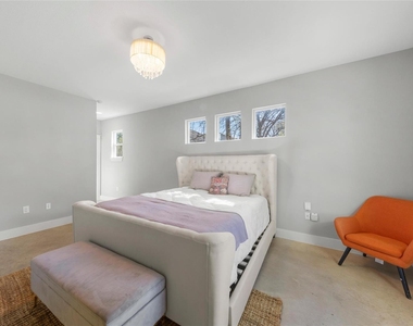 3104 Neal St - Photo Thumbnail 19