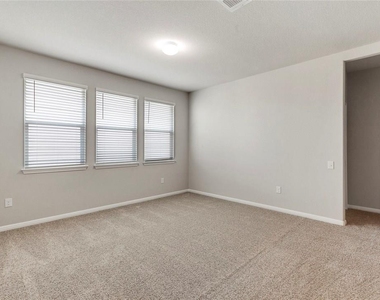 14505 Frankel Loop - Photo Thumbnail 6