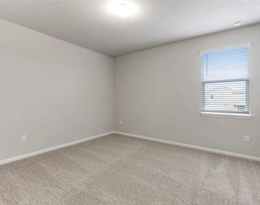 14505 Frankel Loop - Photo Thumbnail 12