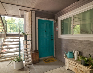 1840 Burton Dr - Photo Thumbnail 4