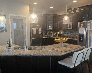 15226 Eve Way - Photo Thumbnail 10