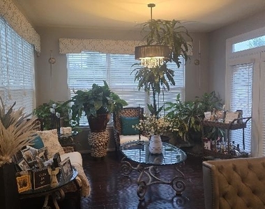 15226 Eve Way - Photo Thumbnail 8