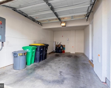 15304 Pocopson Creek Way - Photo Thumbnail 32
