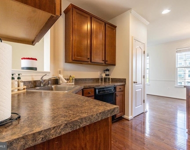 15304 Pocopson Creek Way - Photo Thumbnail 12