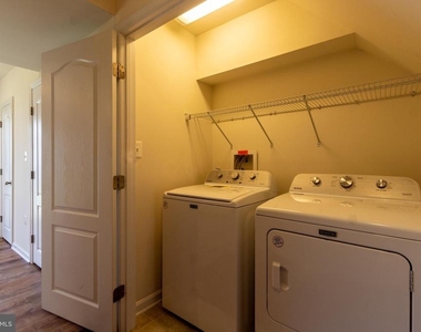 15304 Pocopson Creek Way - Photo Thumbnail 3
