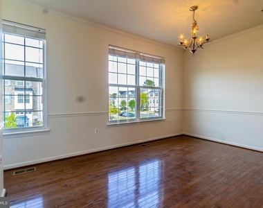15304 Pocopson Creek Way - Photo Thumbnail 15