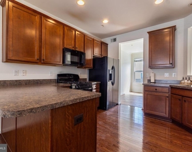 15304 Pocopson Creek Way - Photo Thumbnail 10