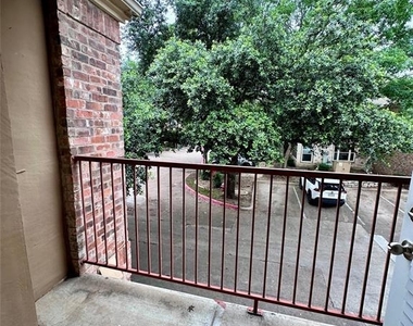 6804 N Capital Of Texas Highway - Photo Thumbnail 14