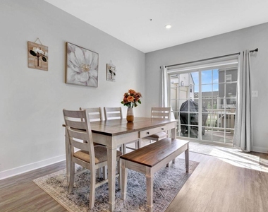14737 Earl Mitchell Avenue - Photo Thumbnail 6